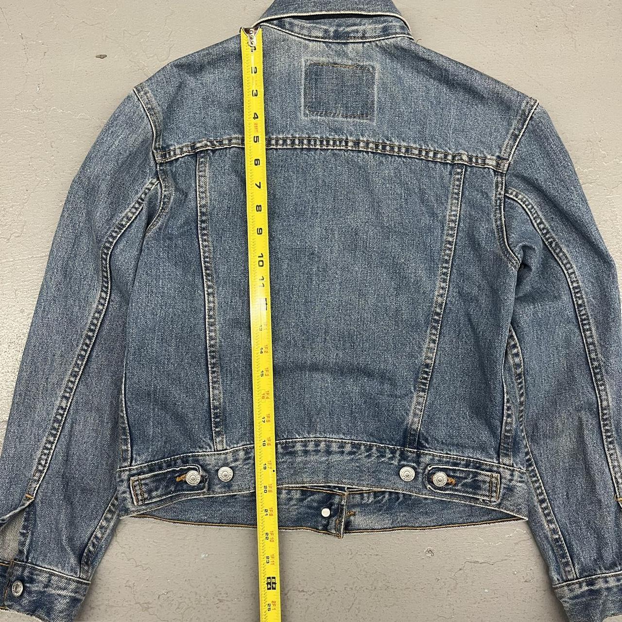 Vintage 90's Authentic Levi's Essential Medium Wash - Depop