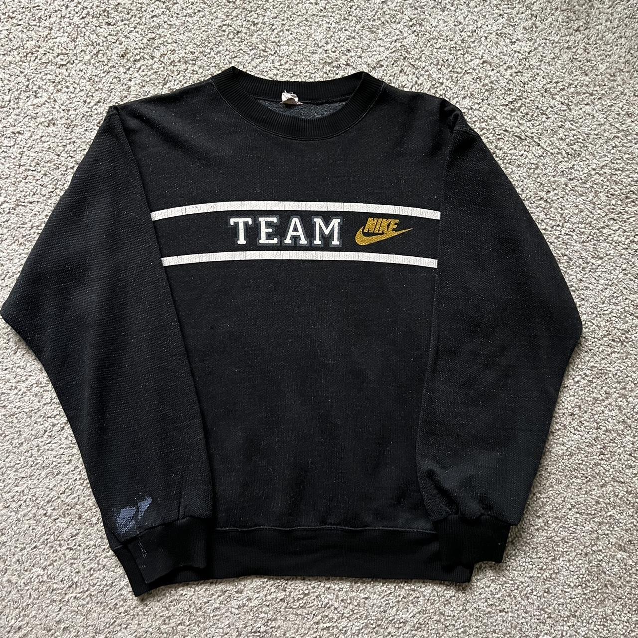 Black nike best sale vintage sweatshirt