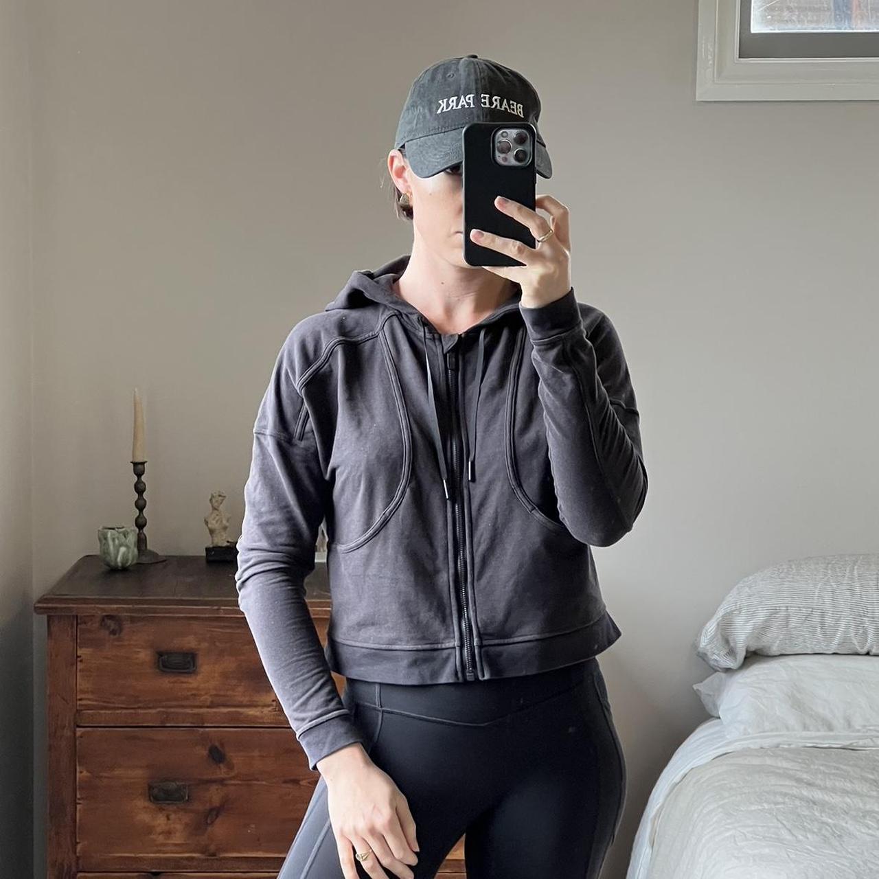 Lululemon cropped lightweight hoodie Tag has been. Depop