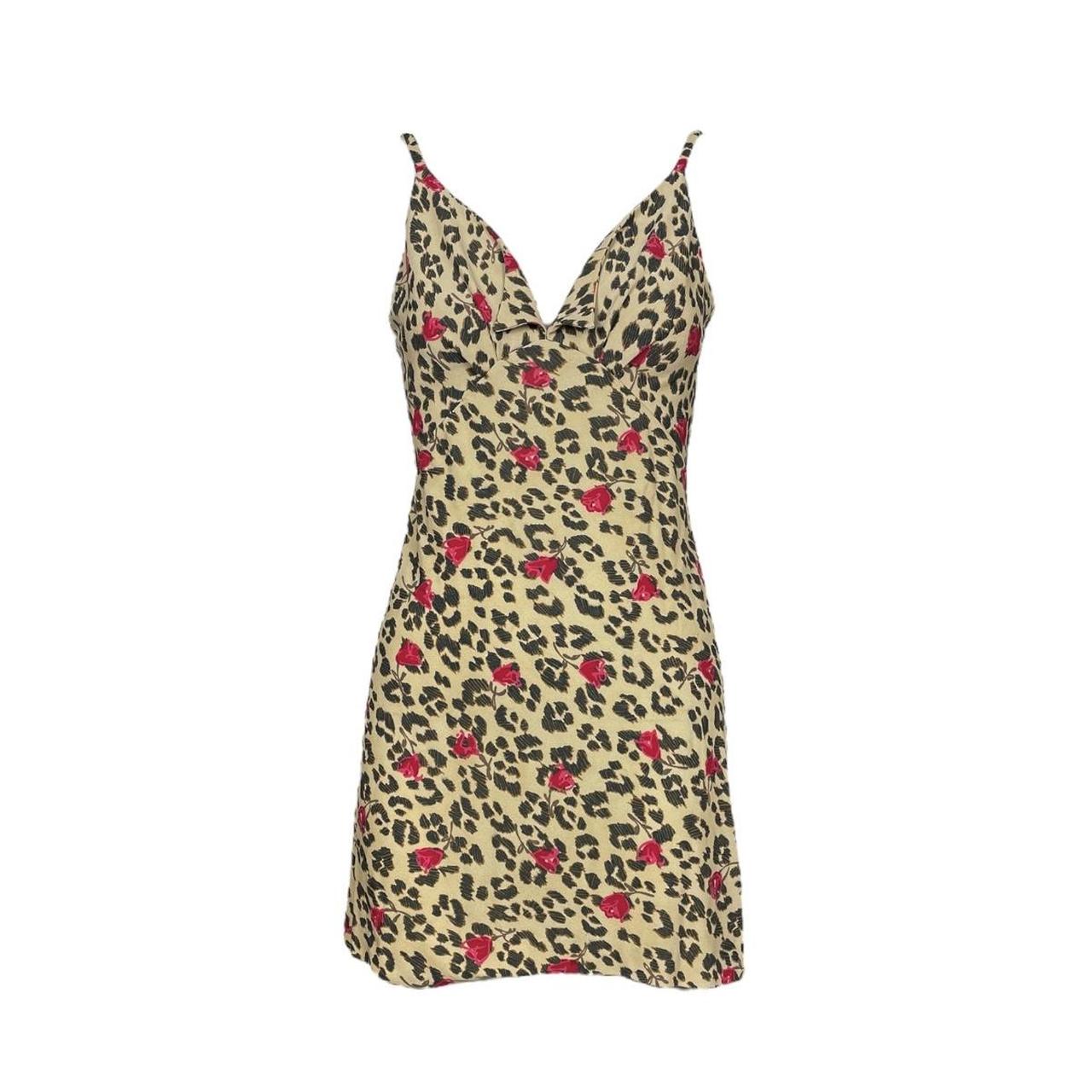 The cutest SS 1996 Anna Molinari 100% silk slip mini | Depop