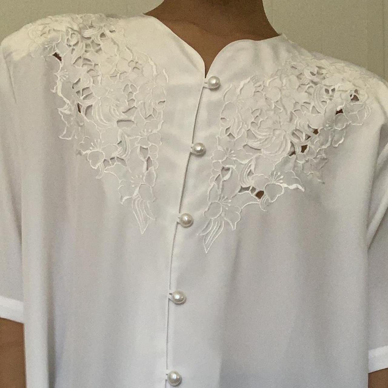 Vintage Floral Cut-Out Blouse Full Button-up front. | Depop
