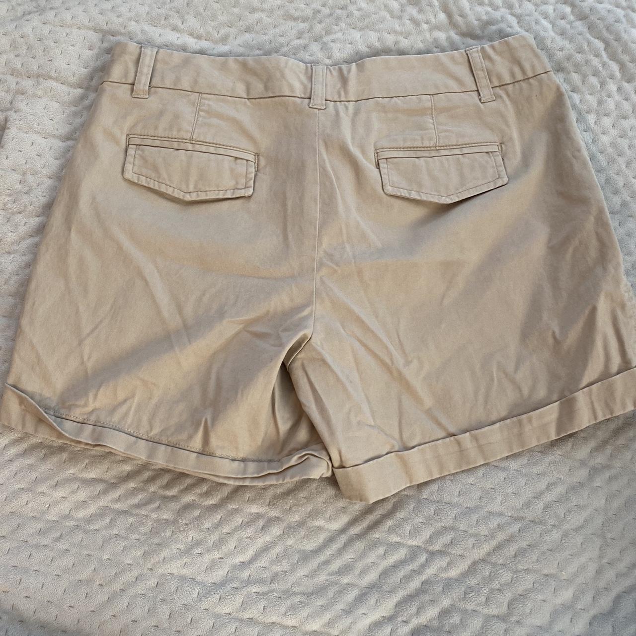 Banana Republic Women's Shorts | Depop