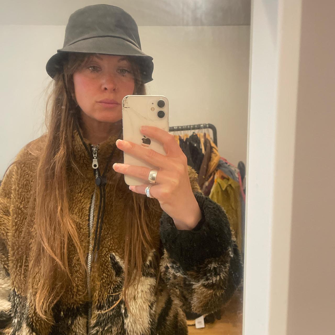 Lululemon Wide Brim Bucket Hat with Straps
