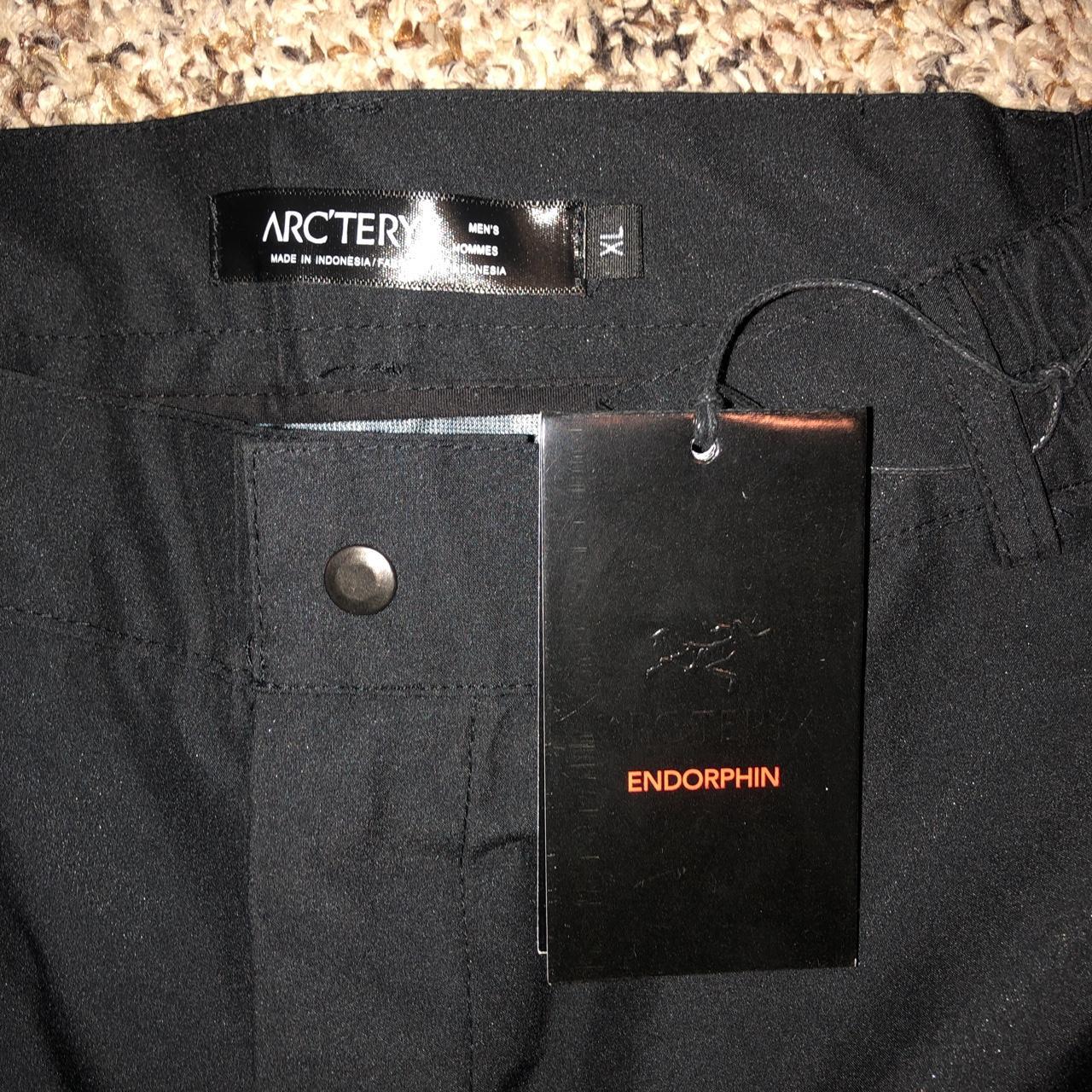 ★ARC'TERYX ENDORPHIN 4方向ストレッチ 軽量即乾T ★Black M ☆ARC\u0027TERYX ENDORPHIN Men\u0027s UPF45 紫外線対策 4方向ストレッチ Long