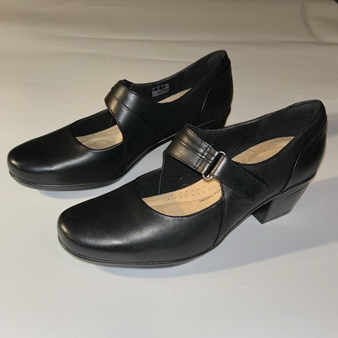 Clarks Emslie Lulin Mary Jane Pumps WIDE Size 9.5. Depop