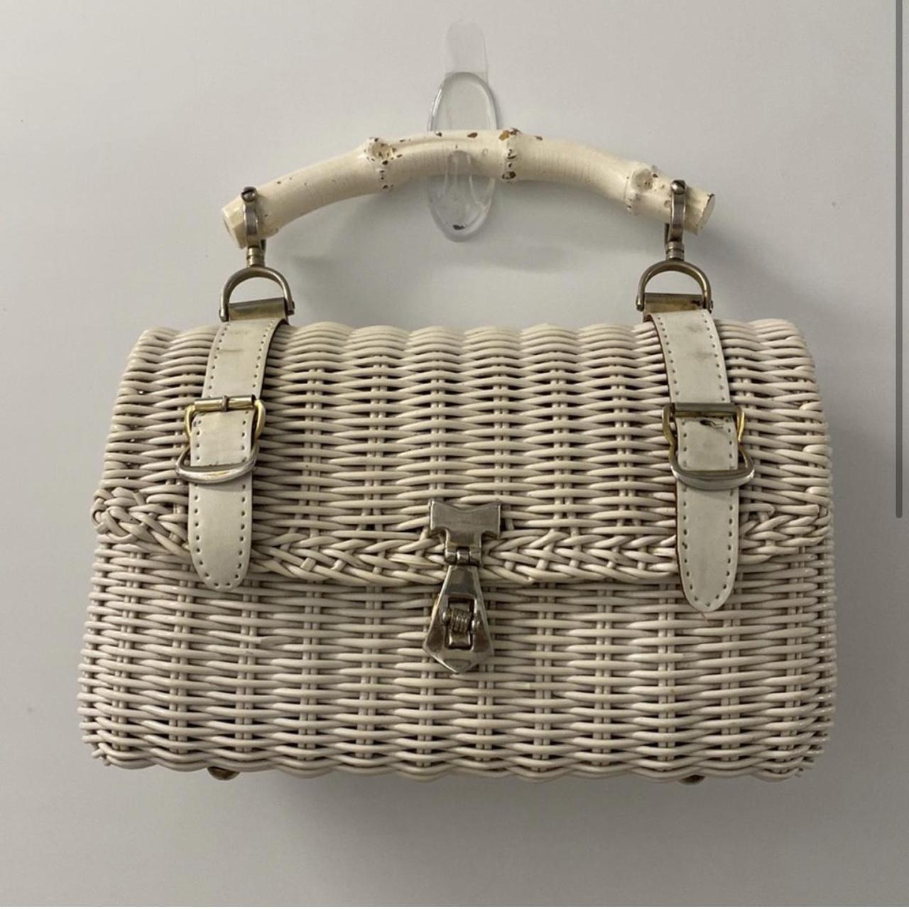 Vintage White Wicker Purse - used but great style... - Depop