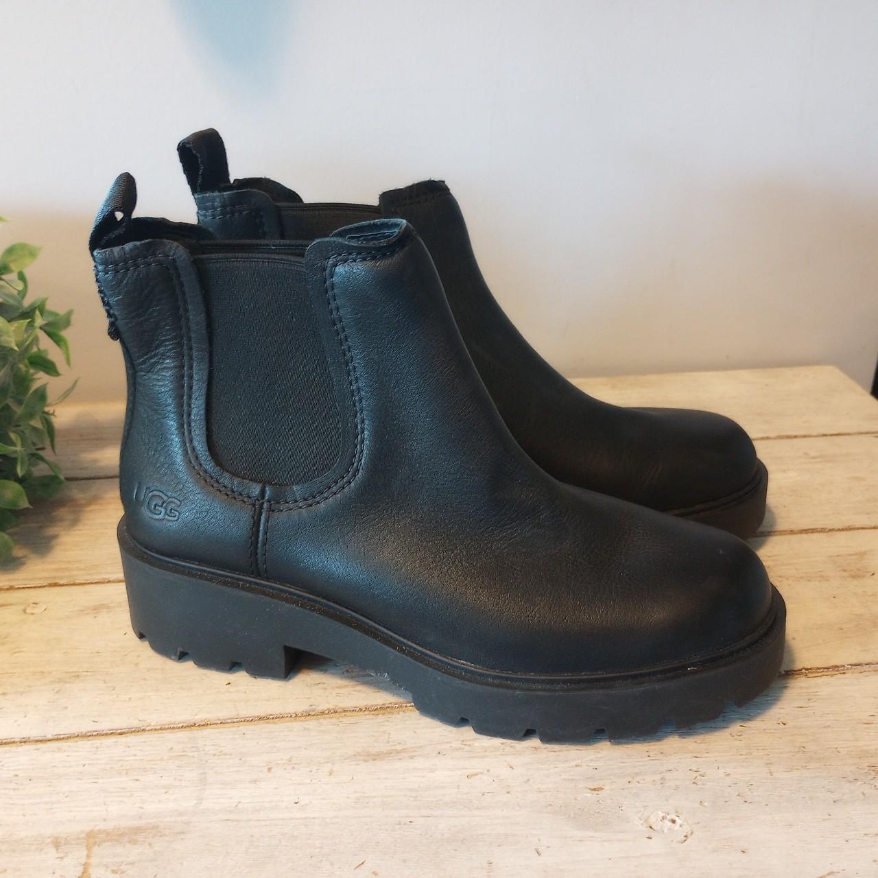 frye black chelsea boots