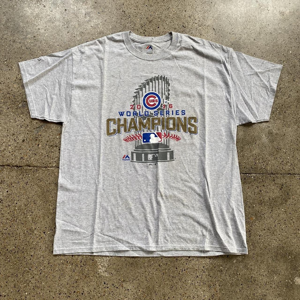 2016 World champion Chicago Cubs shirt s XL/L (has - Depop