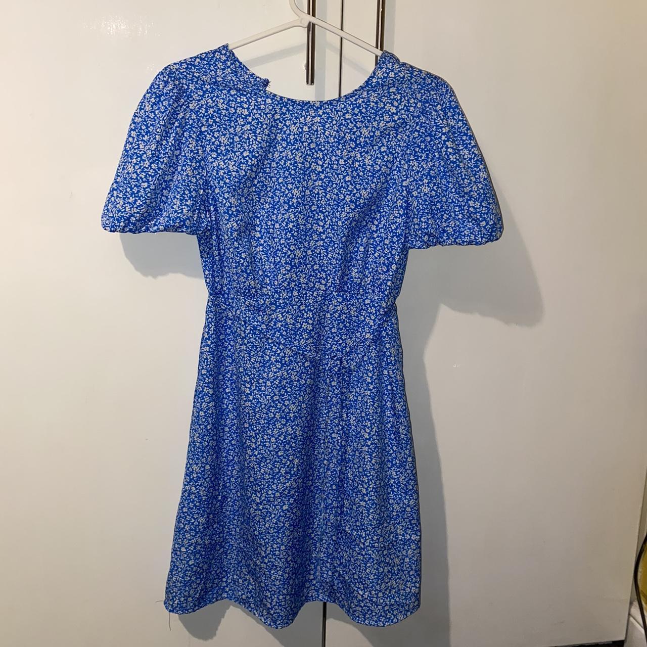 blue and white flower dress. cute puffy sleeve.... - Depop