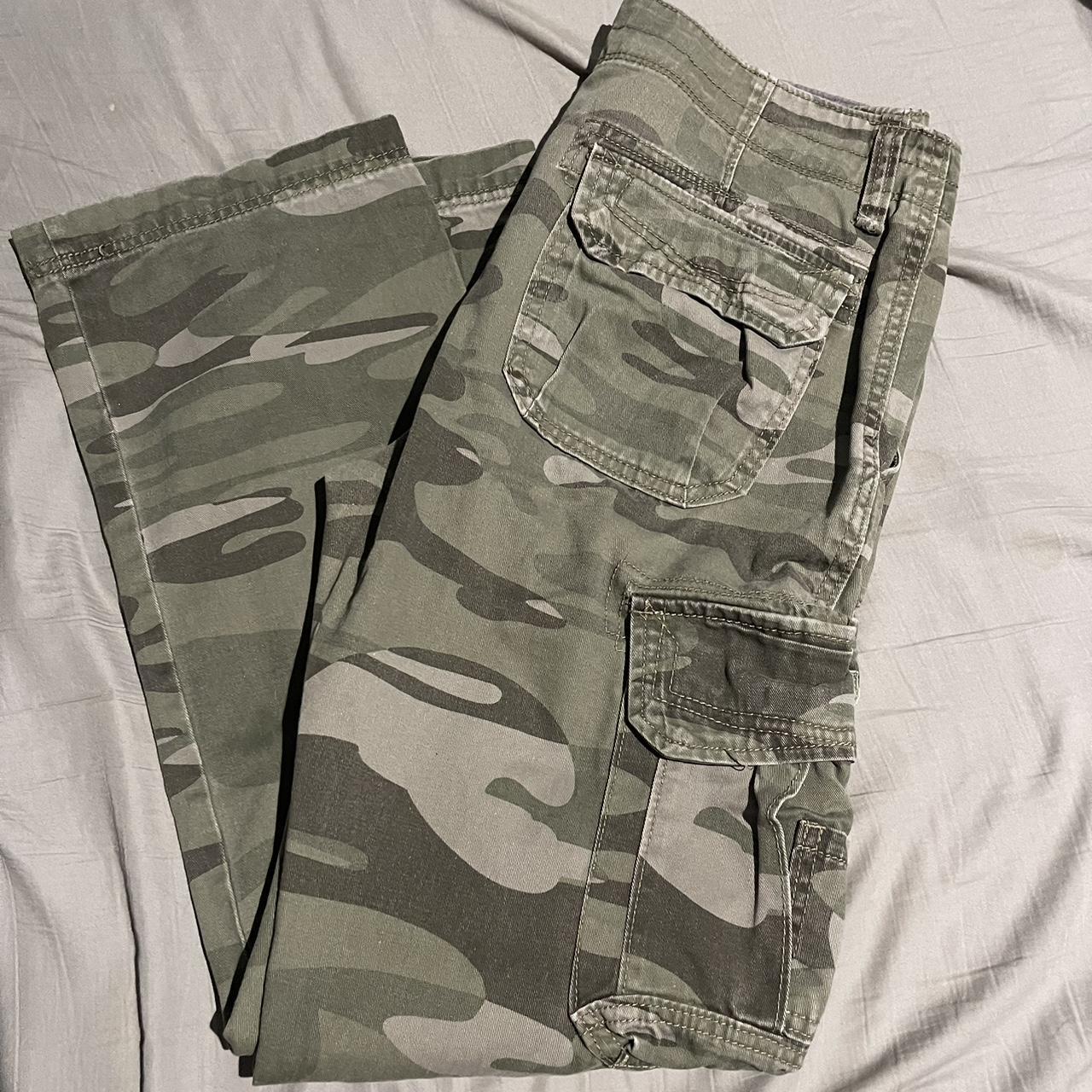 Unionbay camo cargo pants clearance