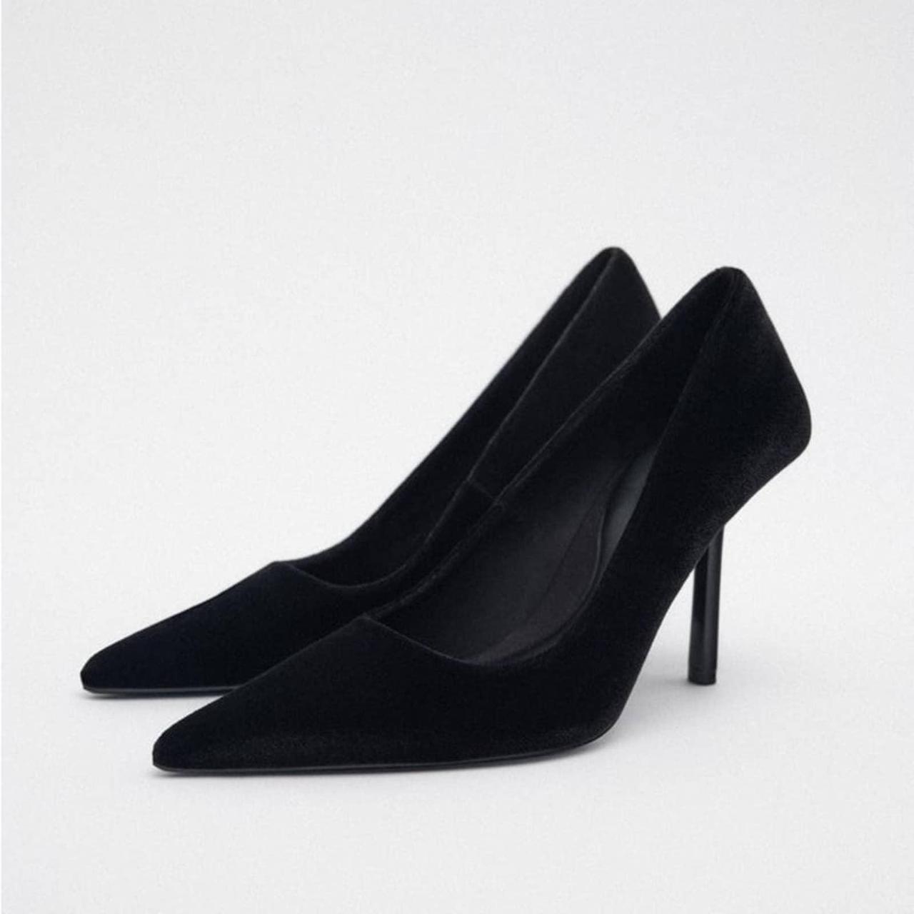 Black pumps sales 3.5 inch heel