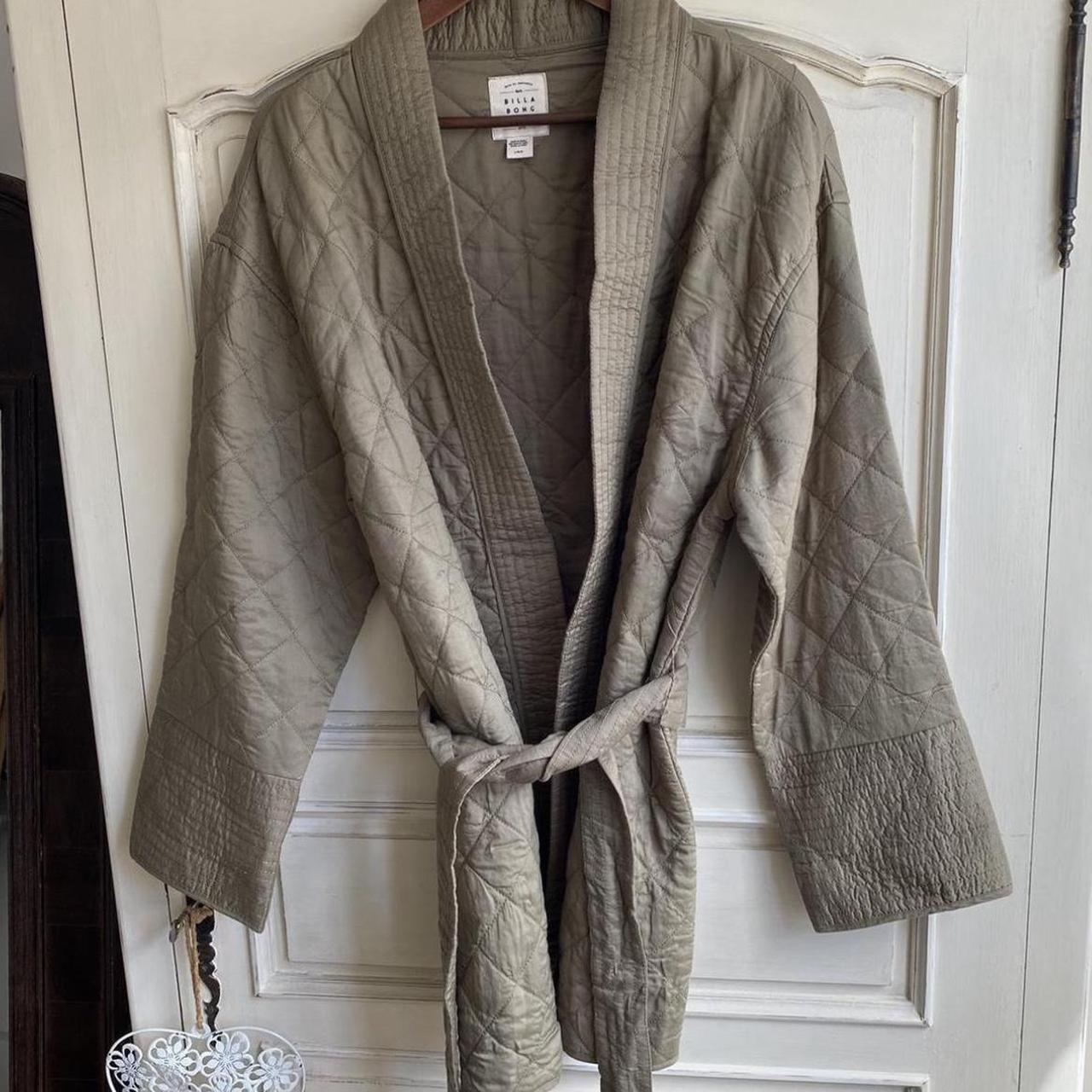 Billabong Quilted Kimono Jacket with tie belt and... Depop