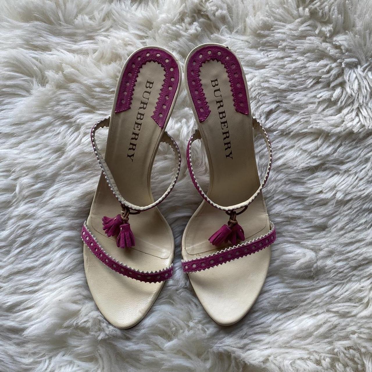 burberry kitten heels