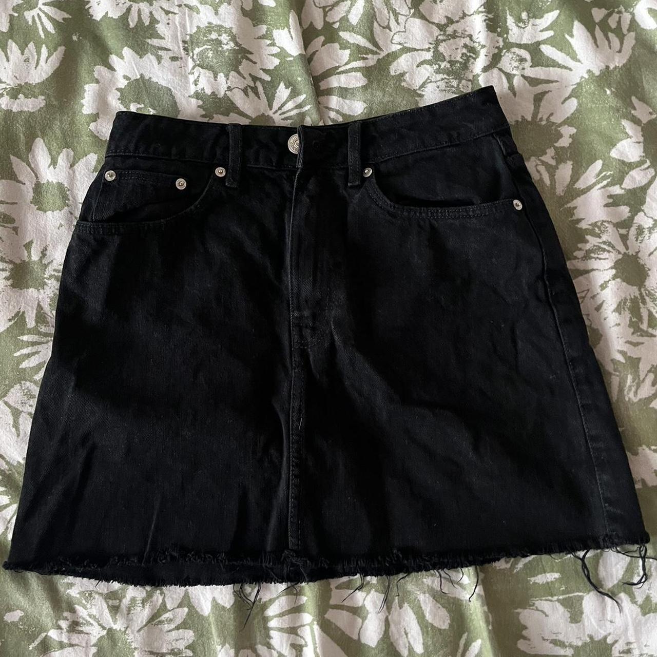 Black Denim Zara Mini Skirt Cute skirt easily paired