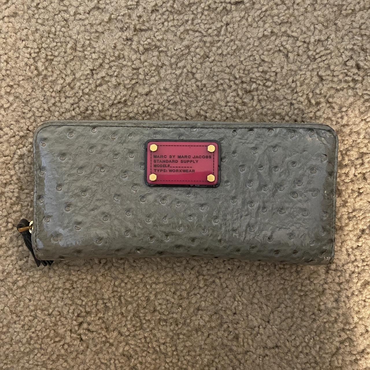 Marc Jacobs Women's Grey and Pink Wallet-purses (2)