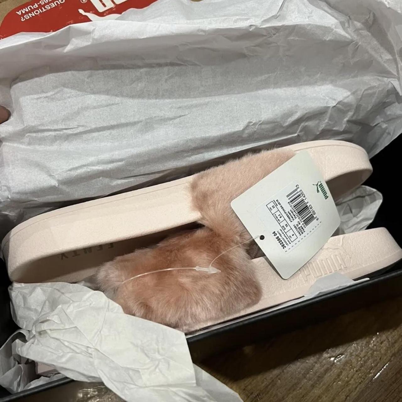 Puma rihanna clearance pink slippers