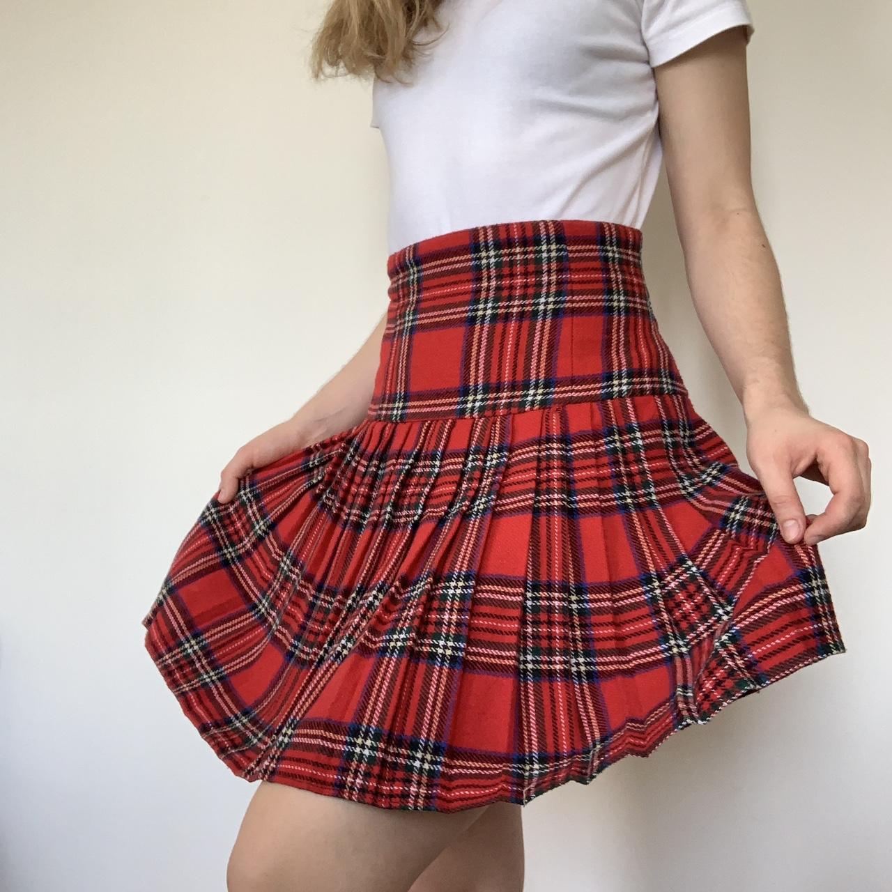 Women's Red and Green Skirt | Depop