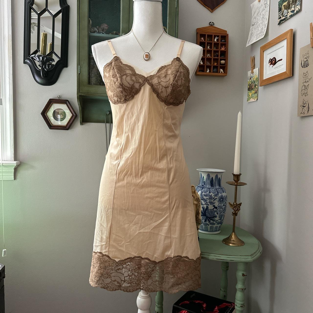 True vintage 1960s vanity fair made in USA tan