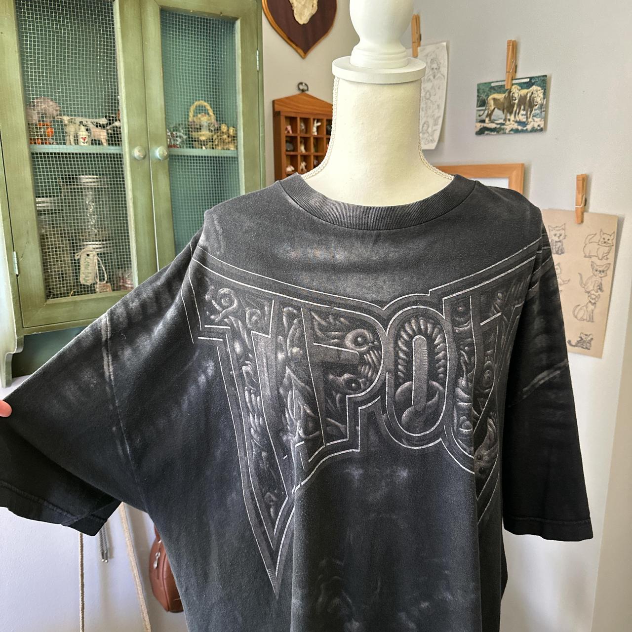 Vintage early 2000s faded cyber grunge opium Tapout | Depop