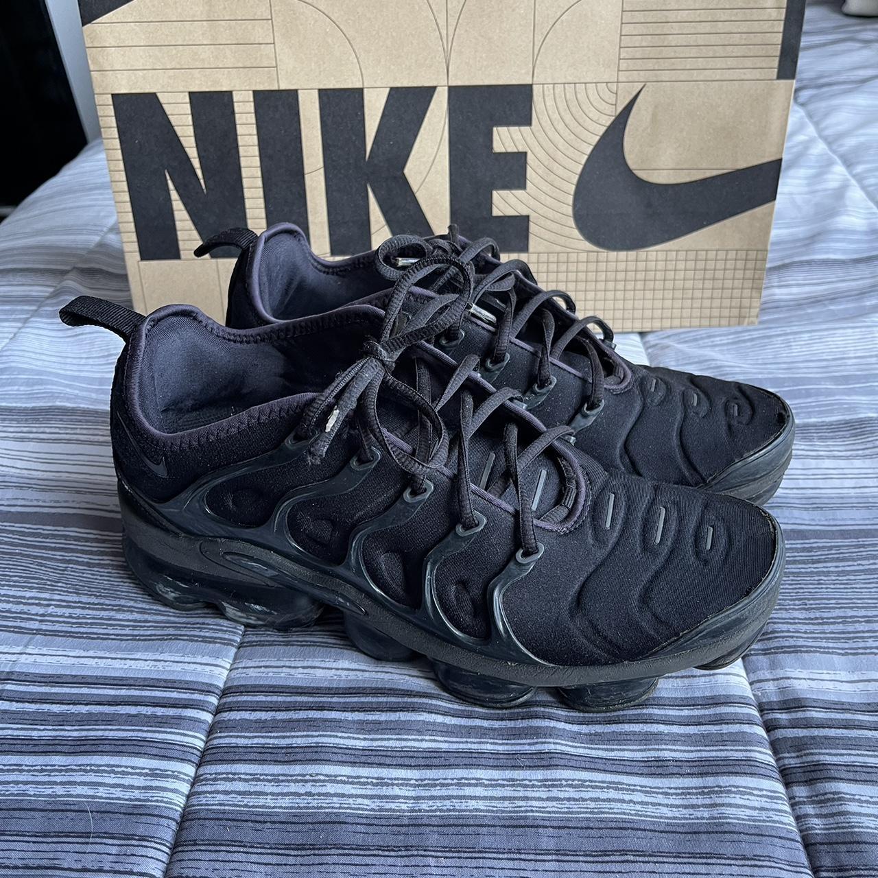 vapormax all black men