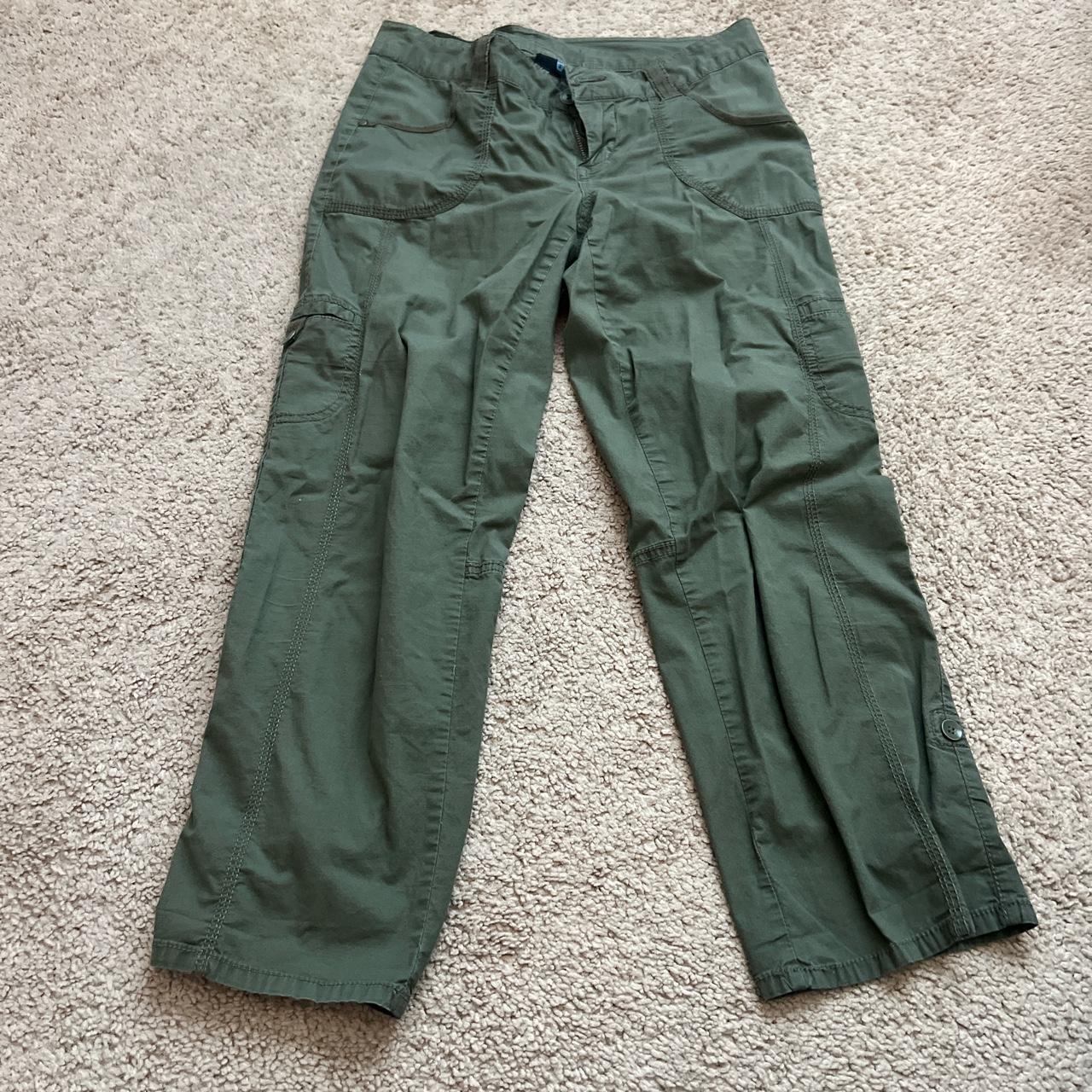 Green cargo pants Labeled size 6 but fit like a... - Depop