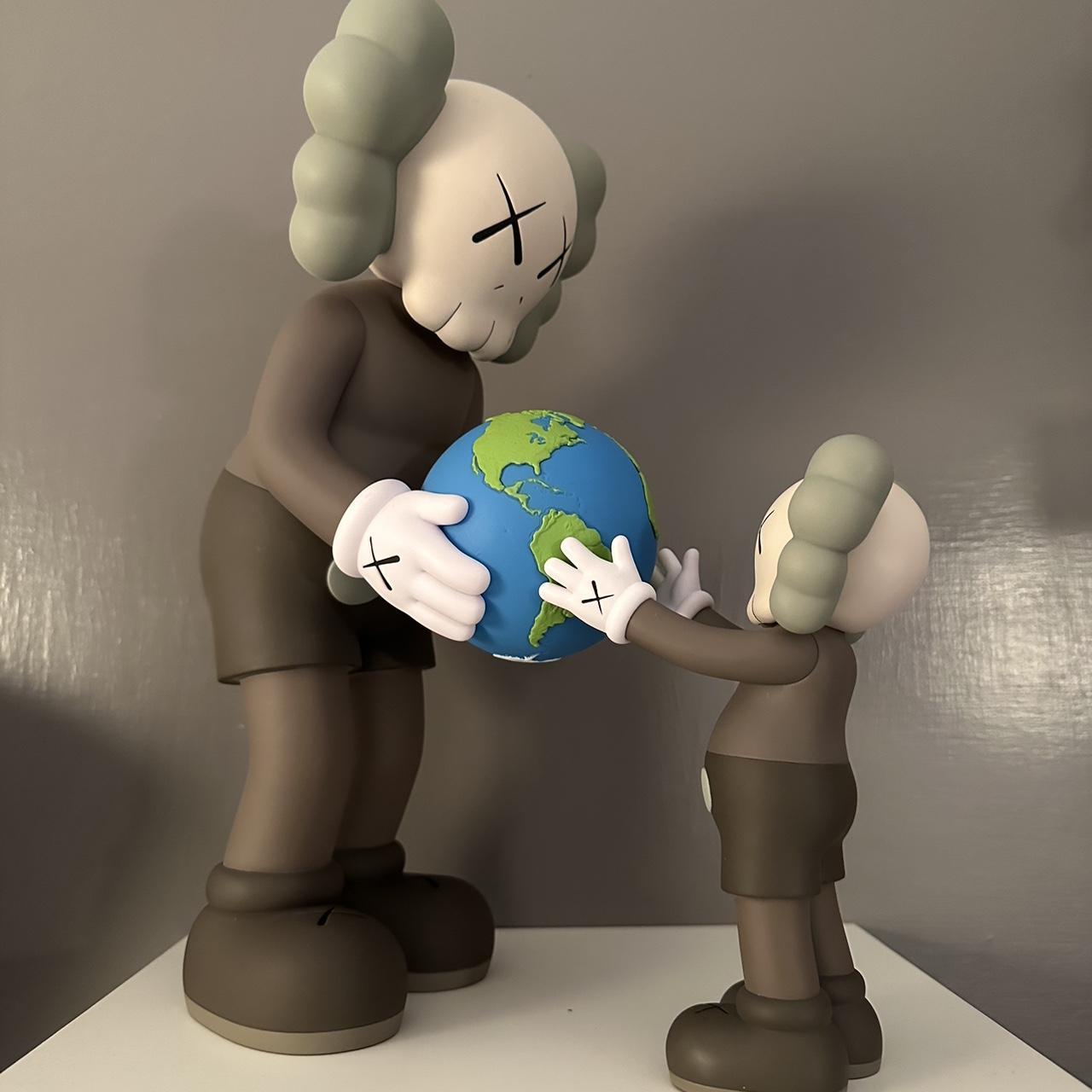 KAWS THE PROMISE BROWN／GREY／BLACK 3点セット KAWS THE PROMISE BROWN／GREY／BLACK 3つセット