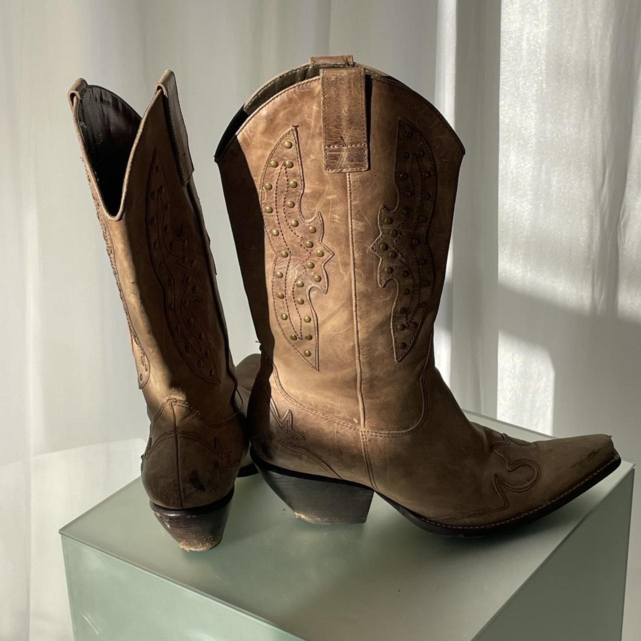 bcbg brown boots