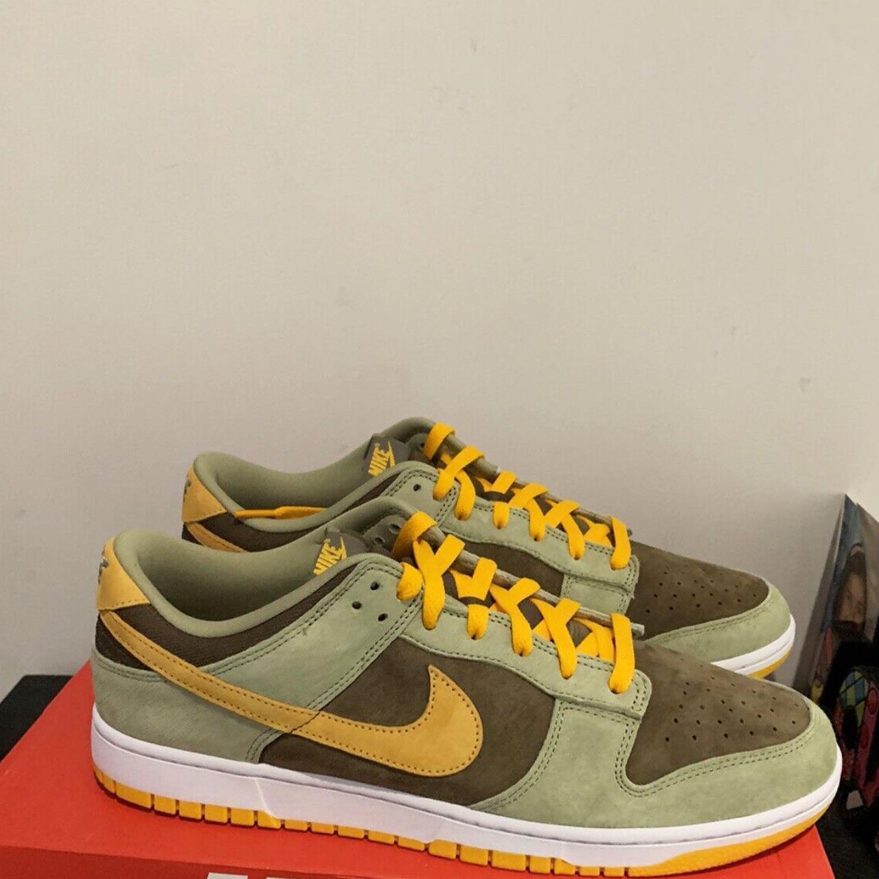 Dunk Low 'Dusty Olive' (DH5360-300) Release Date. Nike SNKRS