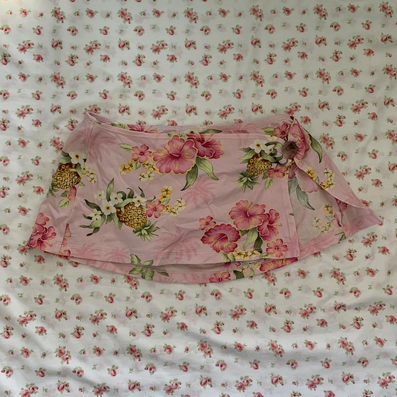 Early 2000’s swimwear brand is jag and is best... Depop