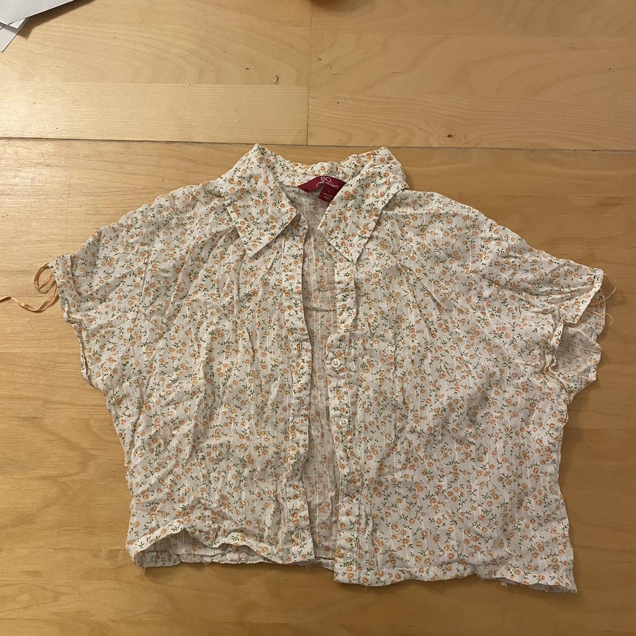 Vintage cropped button up. Super lightweight and cute - Depop