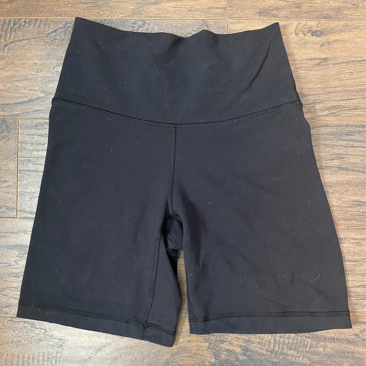 Aritzia TNABUTTER HiRise Biker Shorts 🖤 Size small... Depop