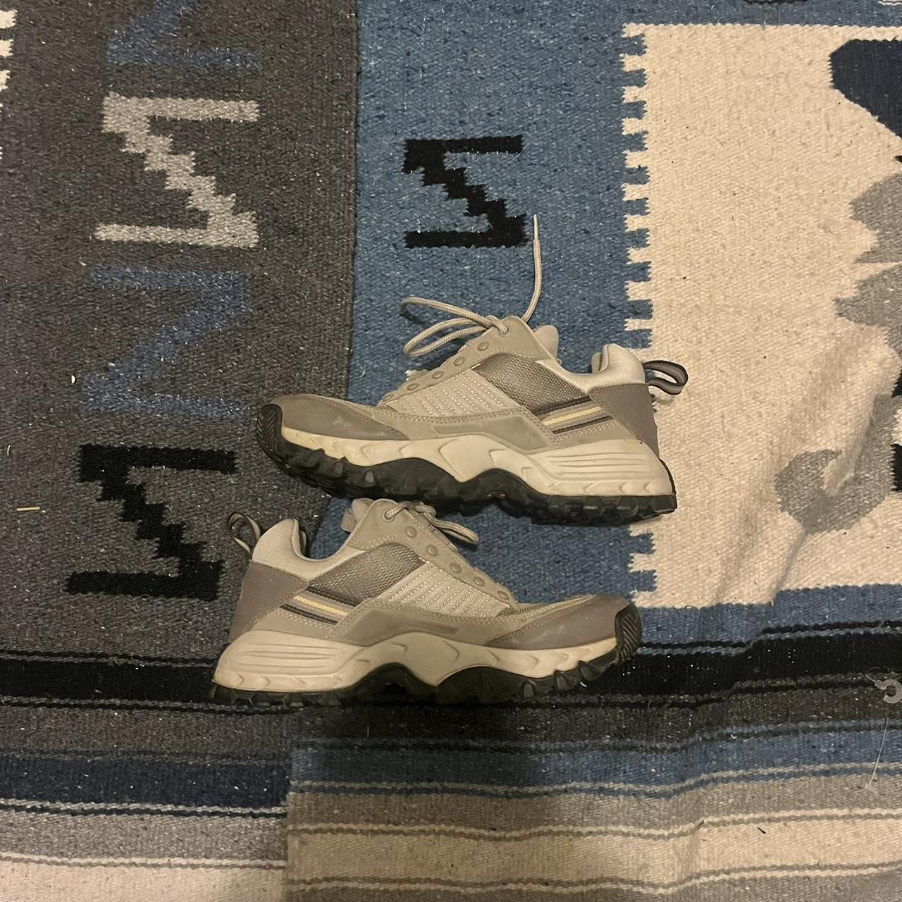 nike acg sneakers womens