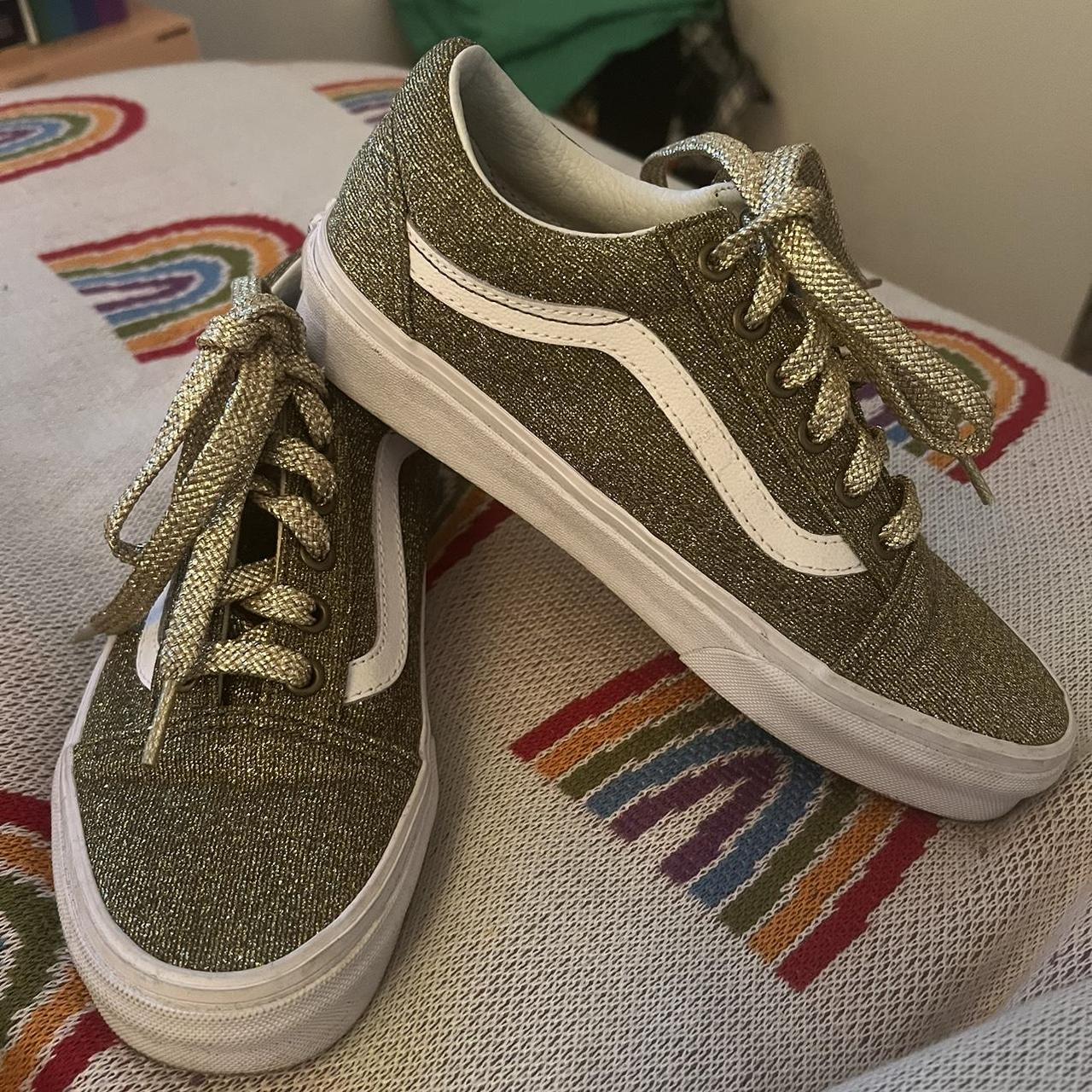 Vans old skool on sale gold