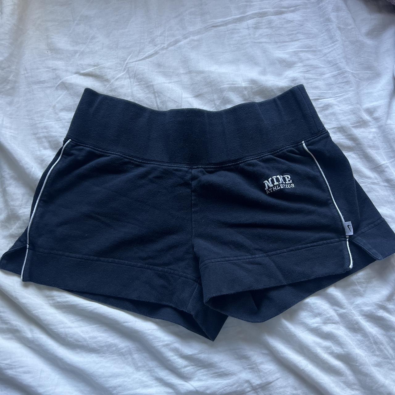 The cutest vintage Nike booty shorts. Size small....