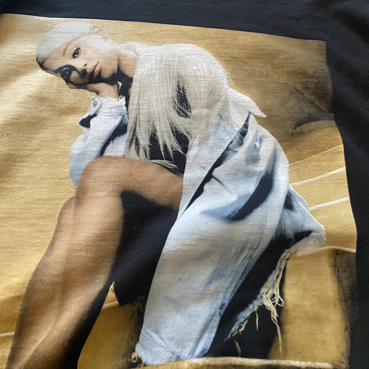 Ariana grande yellow sweater best sale