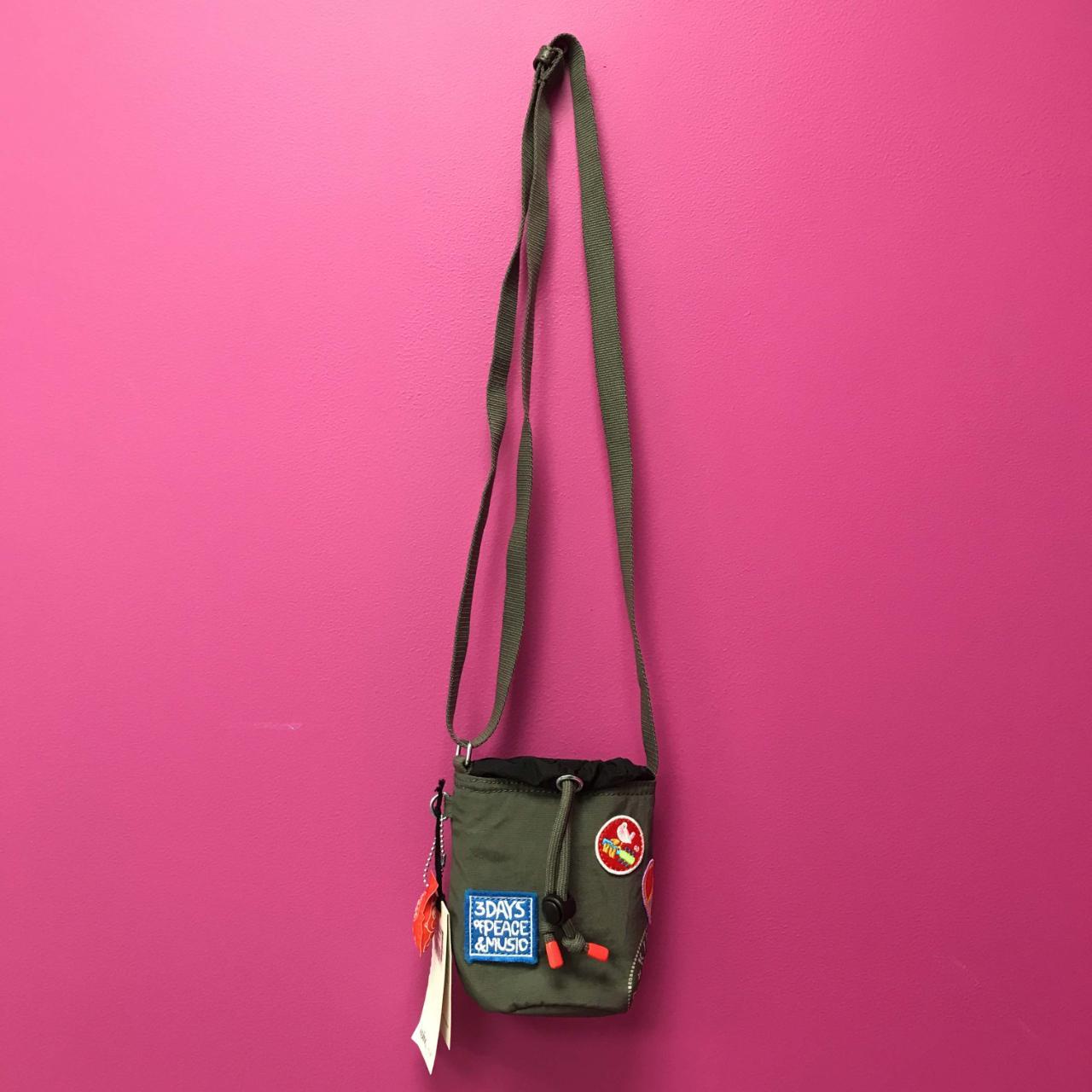 Kipling Women's Khaki and Green Bag Depop