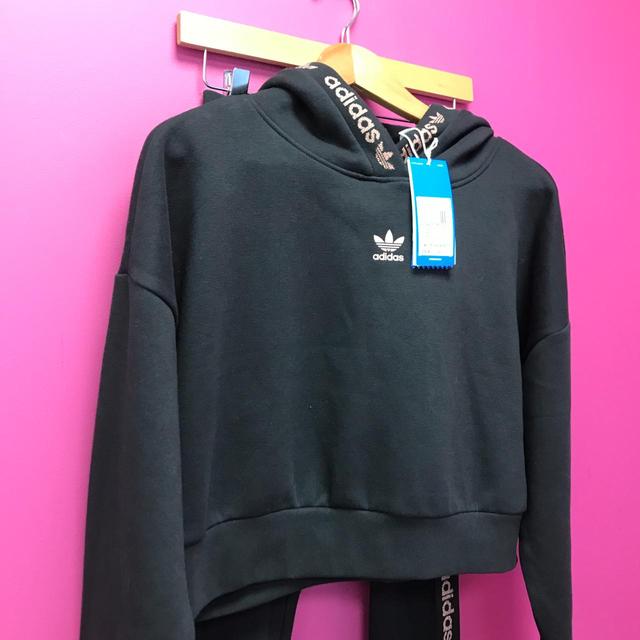 305297 ADIDAS tracksuit in black RRP 55 rose Depop