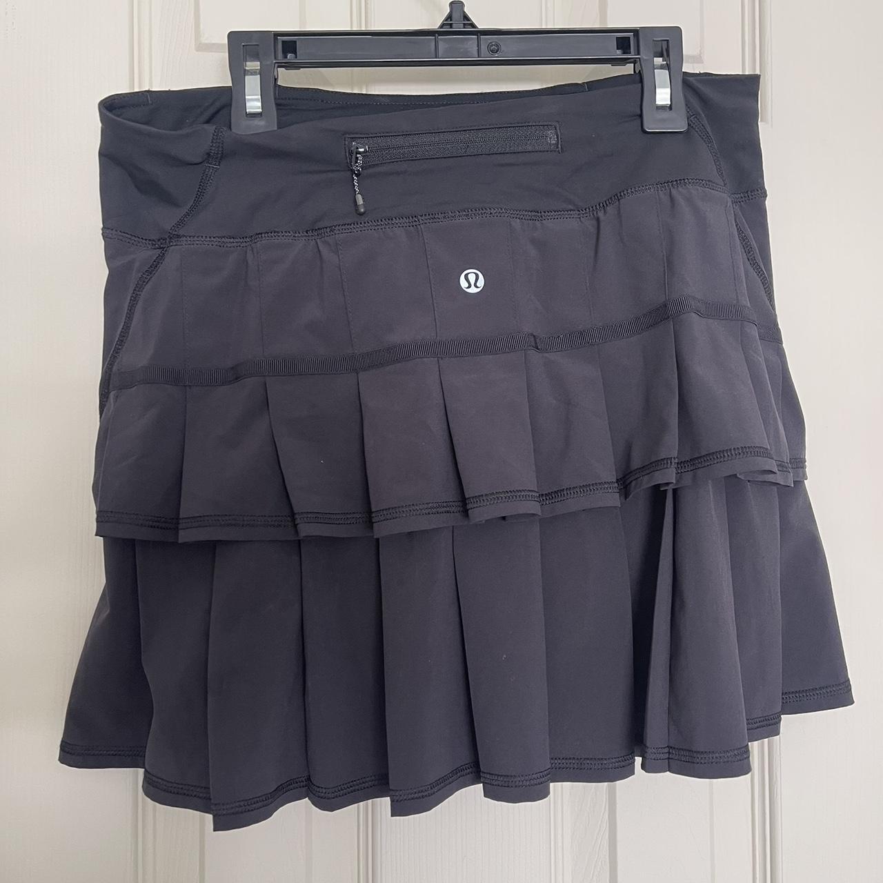 Lululemon Run Pace Setter Skirt in Black Size 6( - Depop