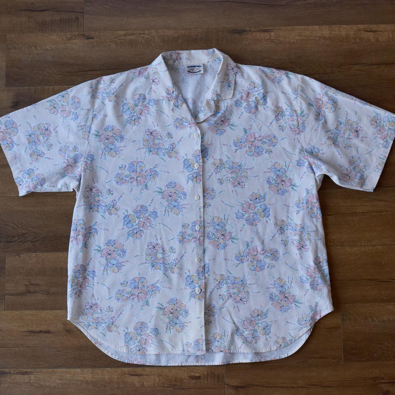 90s pastel floral shirt plus size 90s pastel floral... Depop