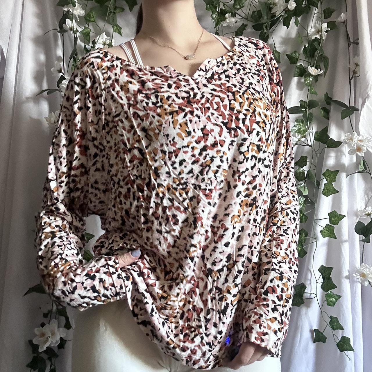 item listed by styleshaurette