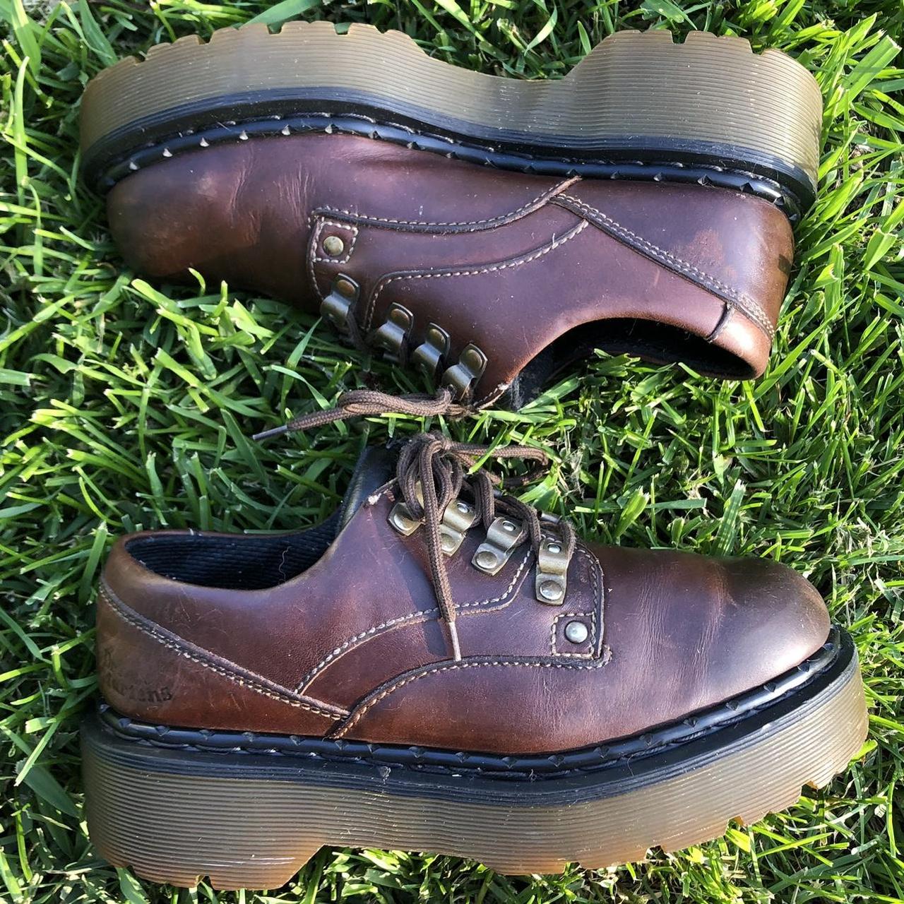 Dr martens cheap brown low cut