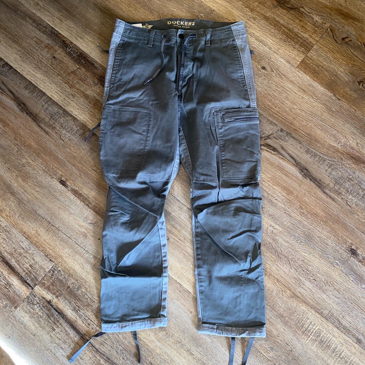 Dockers alpha sale cargo