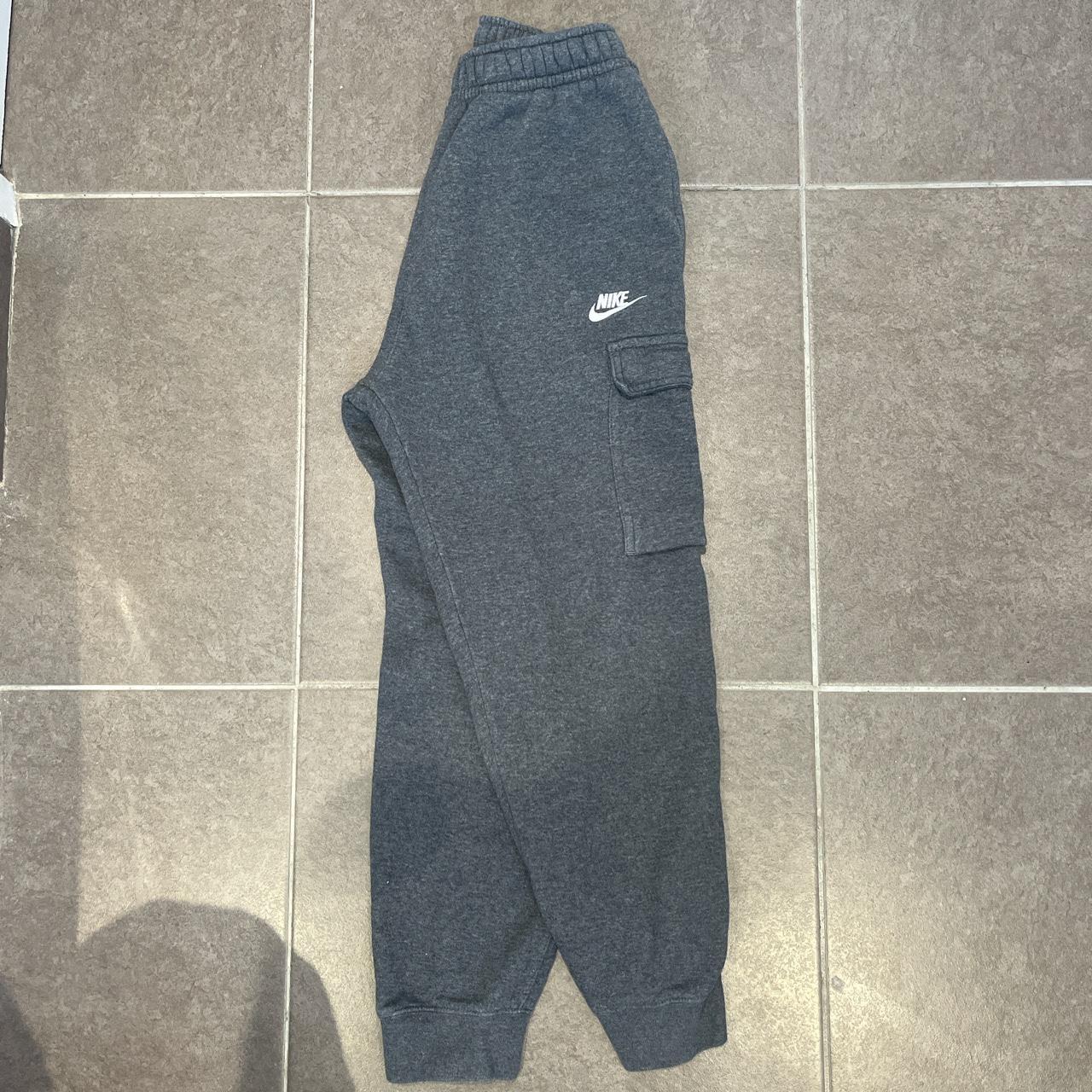 mens dark grey nike joggers