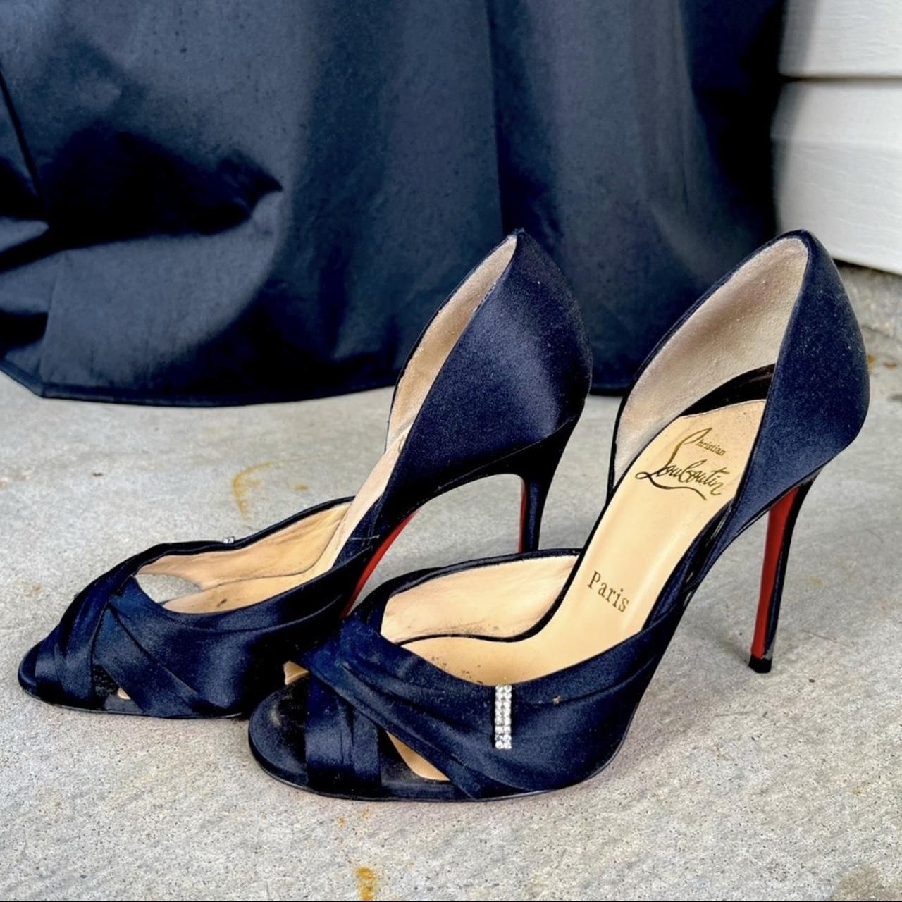 red bottoms size 6