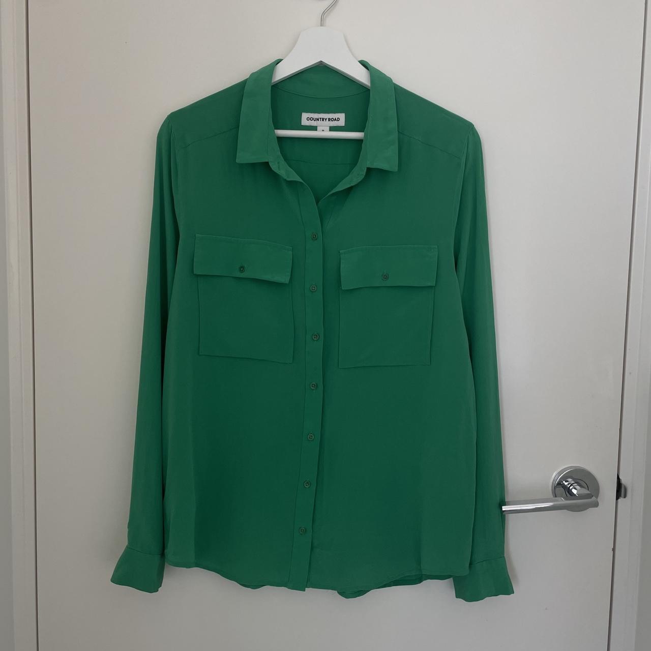 100 silk green country road shirt 💚 Depop