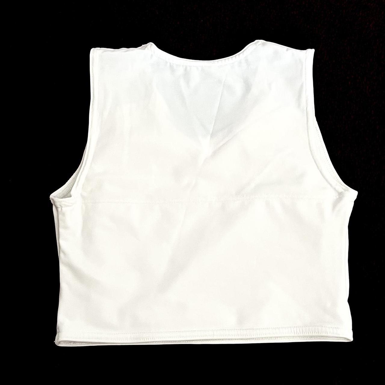 GC2B original white half binder Condition • worn... Depop