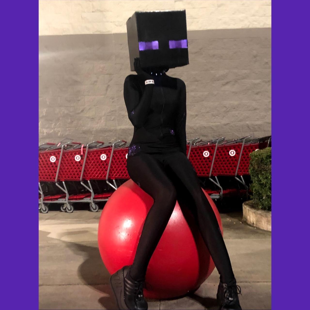 Minecraft Enderman Cosplay