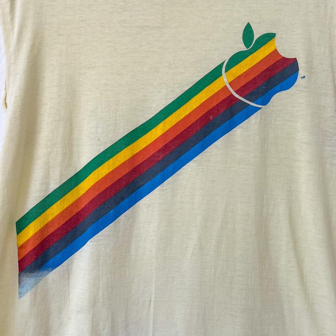 Apple Women's multi T-shirt (2)