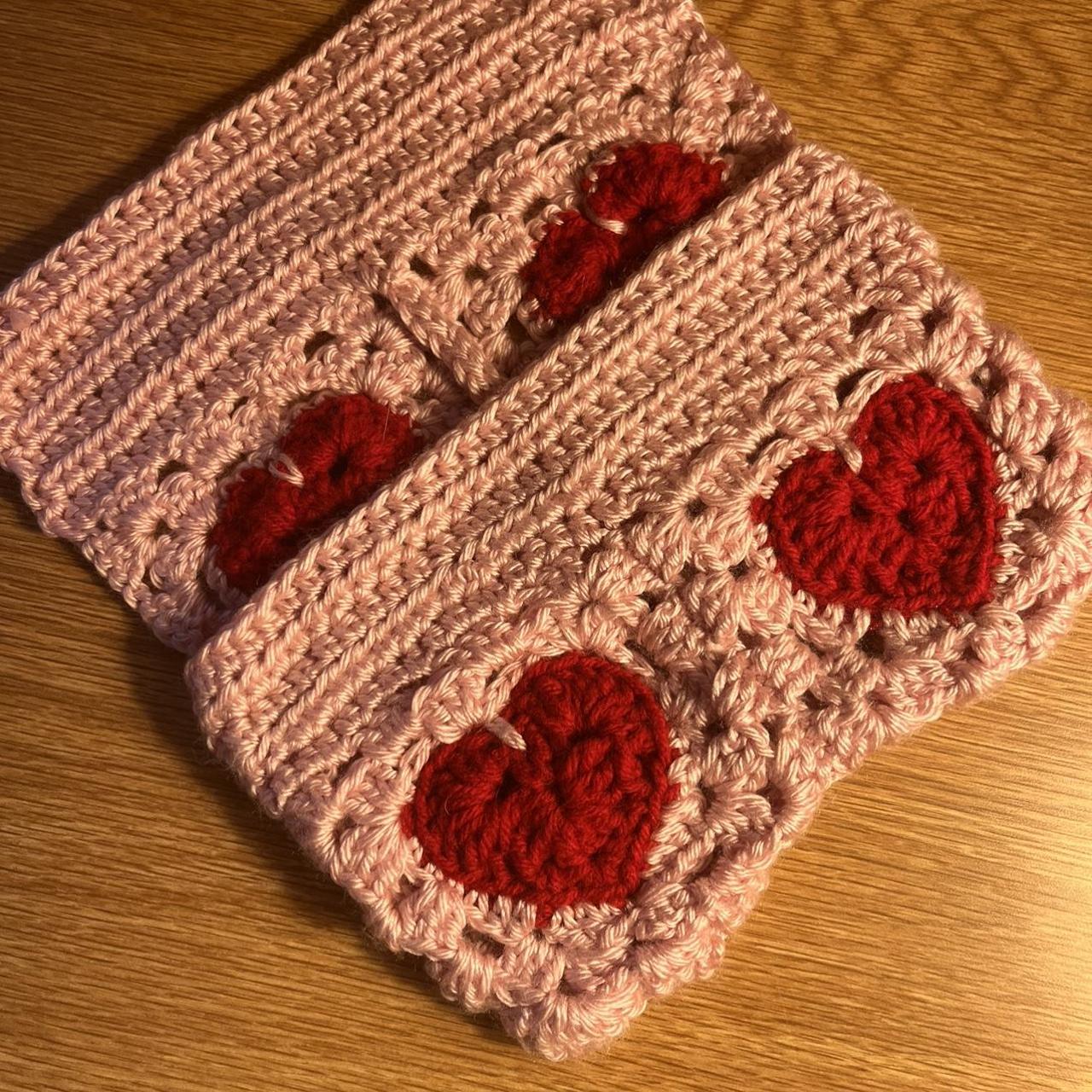 CROCHET PATTERN: Crochet Heart Book Sleeve Pattern, Crochet Heart