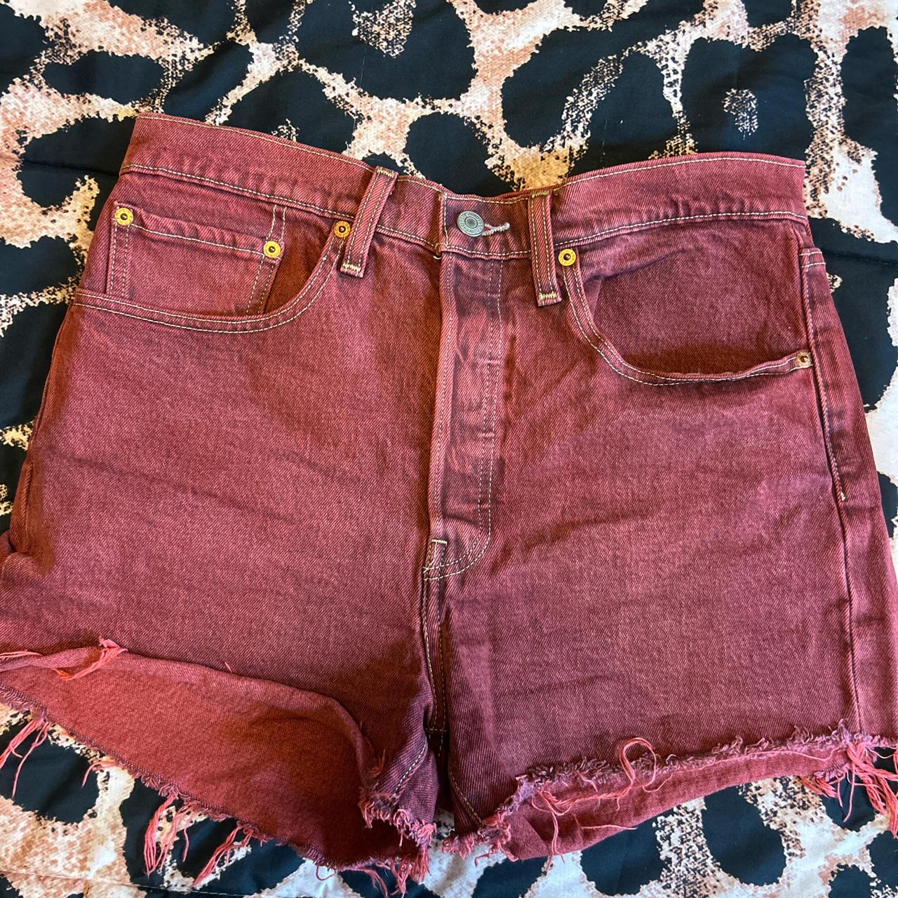 item listed by harshnoisebae